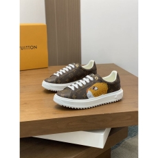 Louis Vuitton Low Shoes